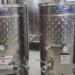 Lagerung und Reife - ein Wandel in der Weinproduktion weinbehaelter-3